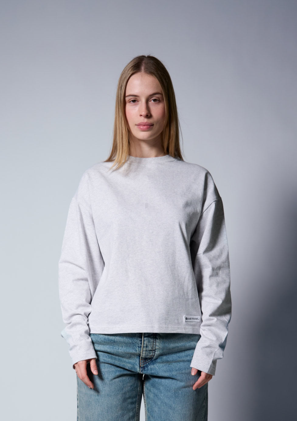 SIGNATURE LONGSLEEVE TEE